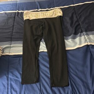 PINK Victoria's Secret Black Capri Leggings with Cream Beaded Waistband